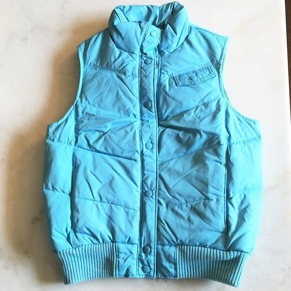 New / Never worn! NWOT Y2K vintage Gap blue down puffer vest, pocket holiday '04